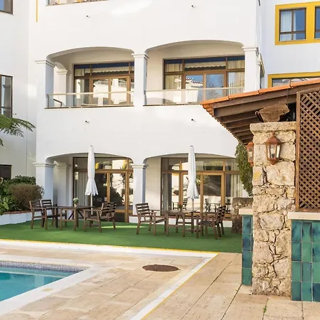 Clube Do Lago Hotel *